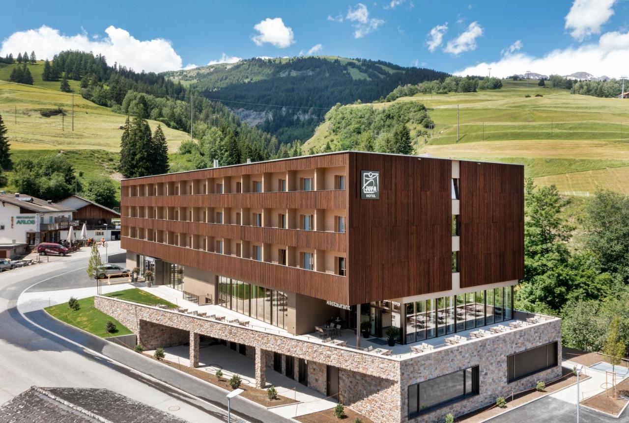 Jufa Hotel Savognin Exterior photo